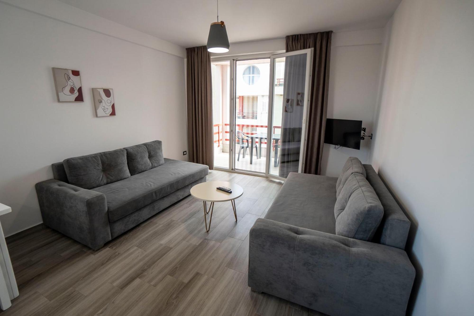 Tuttomondo Apartments โกเลม ภายนอก รูปภาพ