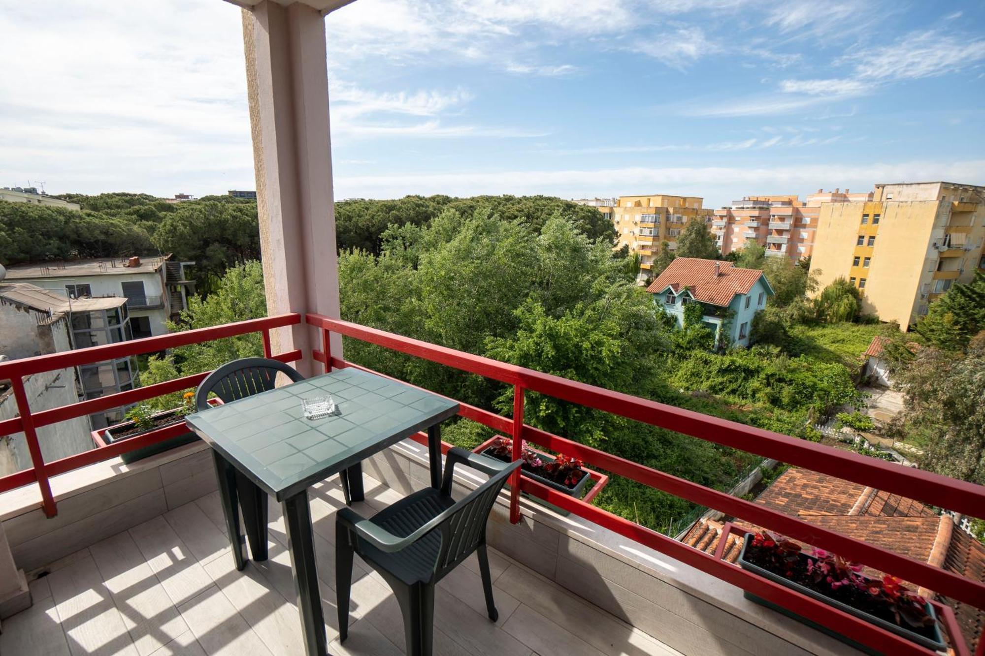 Tuttomondo Apartments โกเลม ภายนอก รูปภาพ