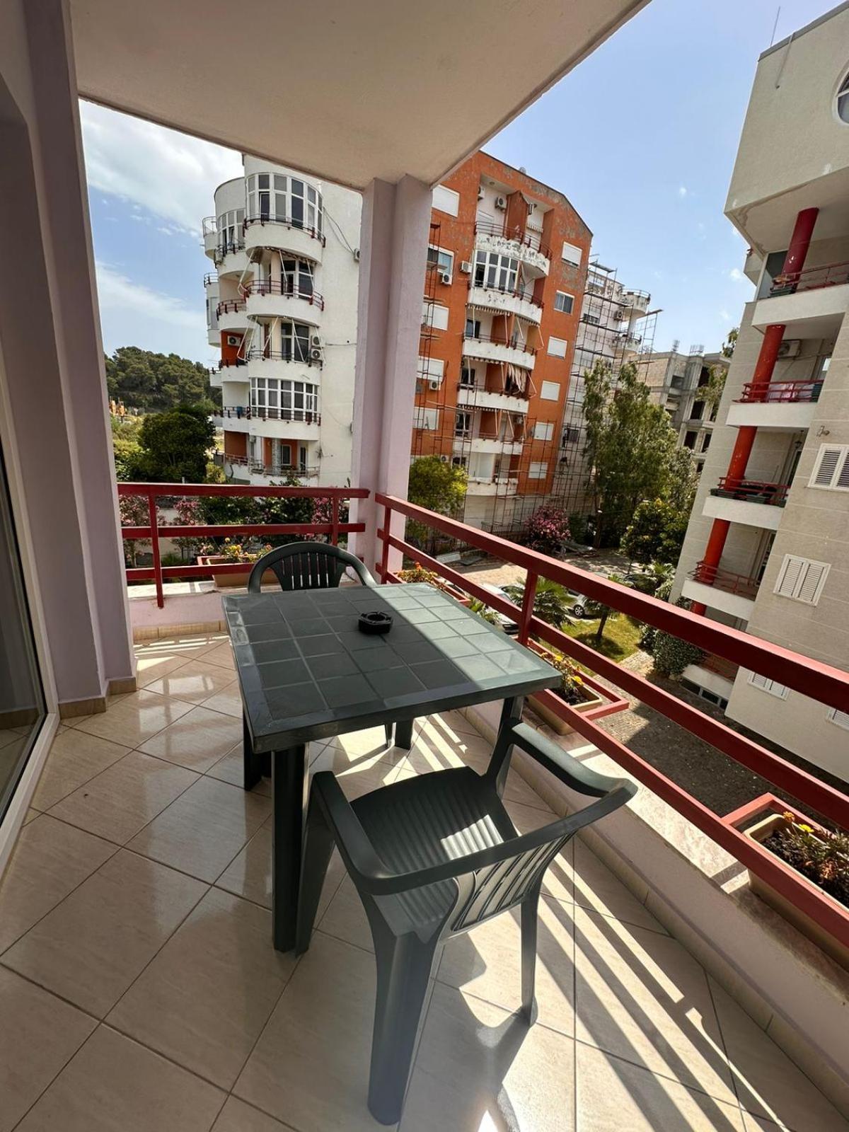 Tuttomondo Apartments โกเลม ภายนอก รูปภาพ