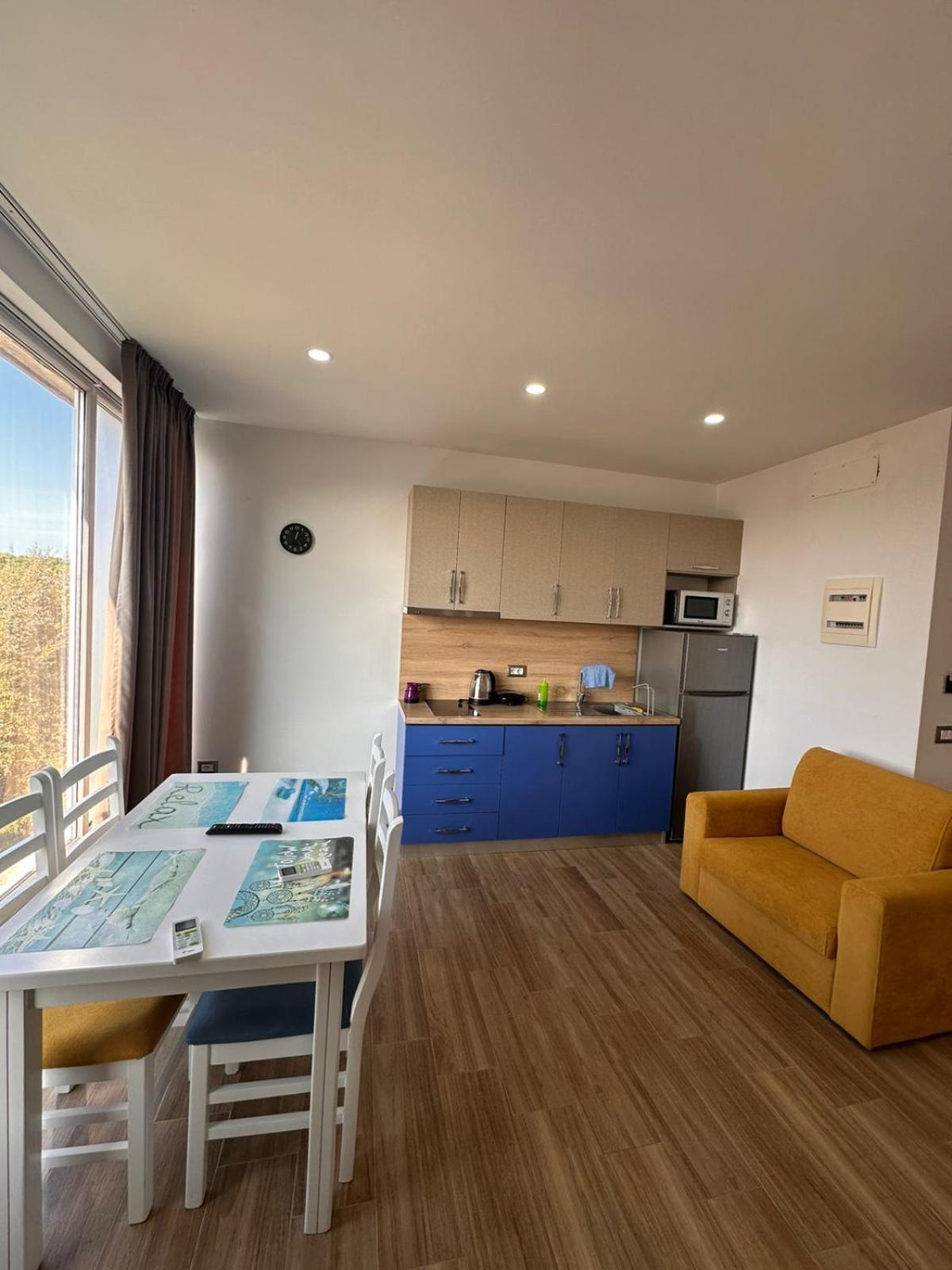 Tuttomondo Apartments โกเลม ภายนอก รูปภาพ